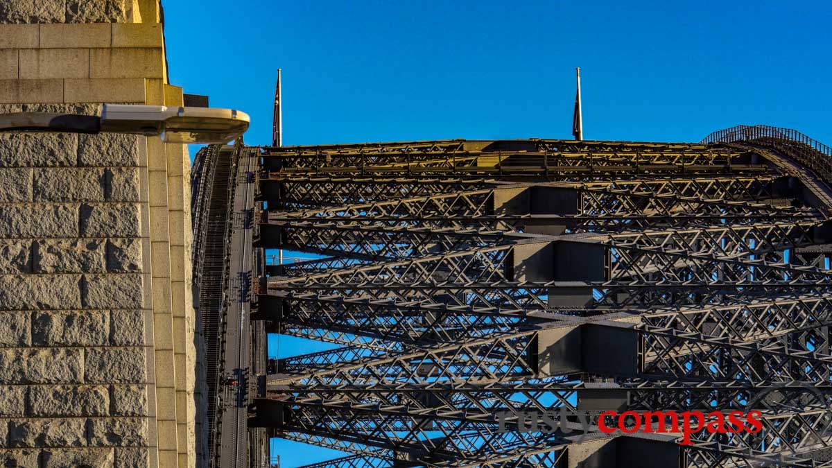 Sydney Harbour Bridge - up close